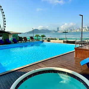 Pé Na Areia Balneário Camboriú